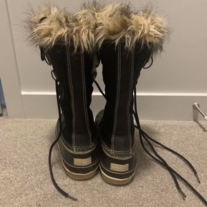 Sorel Joan of Arctic Winter Boots, Size 9